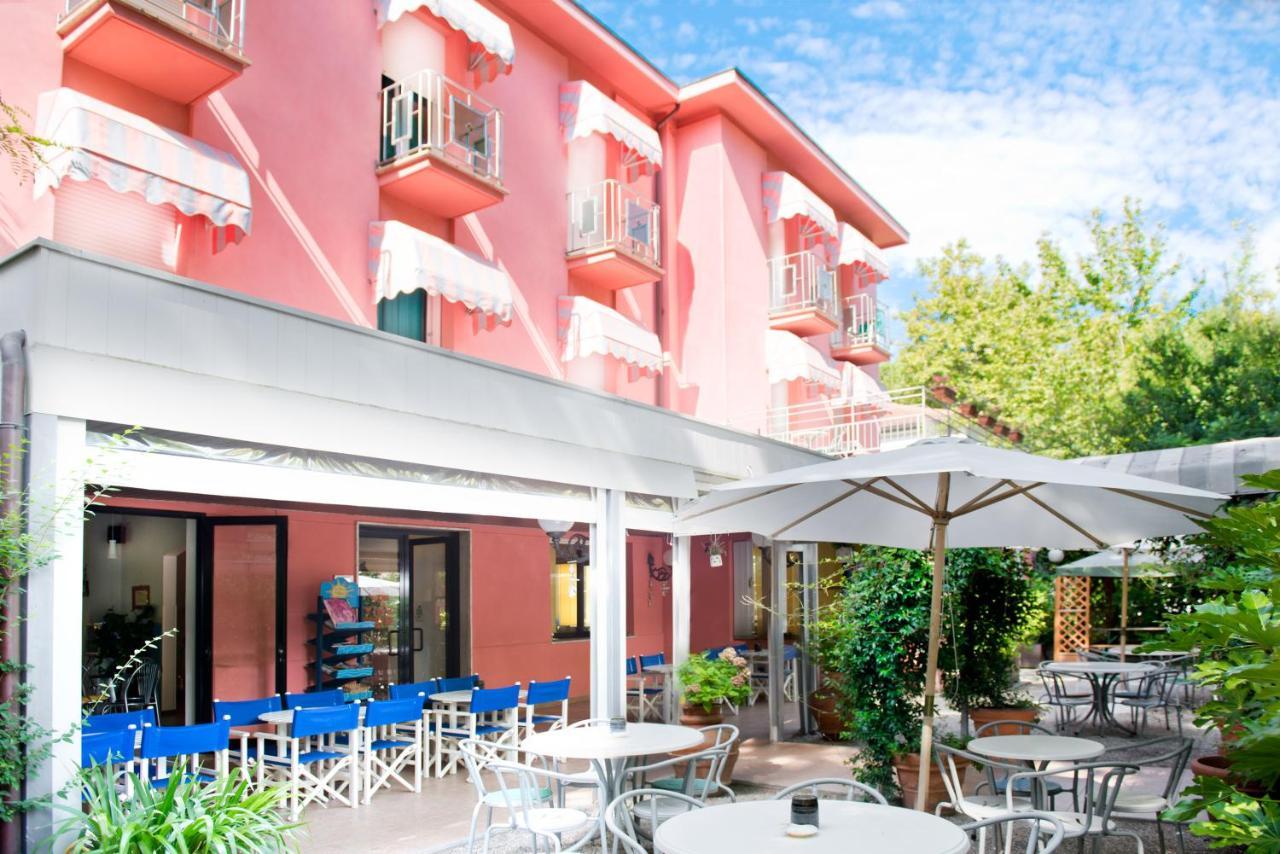 Hotel Villa Rosa Cesenatico Εξωτερικό φωτογραφία