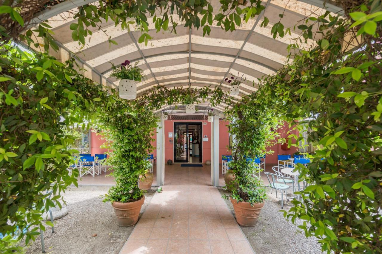 Hotel Villa Rosa Cesenatico Εξωτερικό φωτογραφία